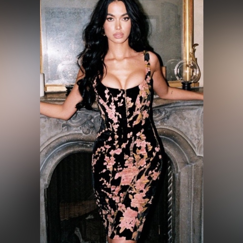 ISO LEXI DRESS
